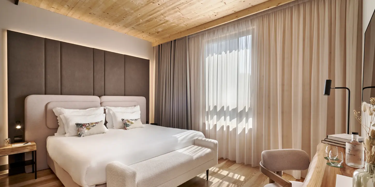 The Log Porto Hotel by Piamonte Hotels — fotografia de interior 14, design de interiores · Vitta