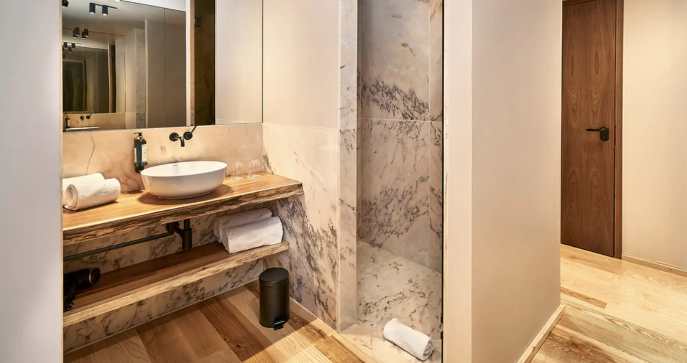 The Log Porto Hotel by Piamonte Hotels — fotografia de interior 23, design de interiores · Vitta