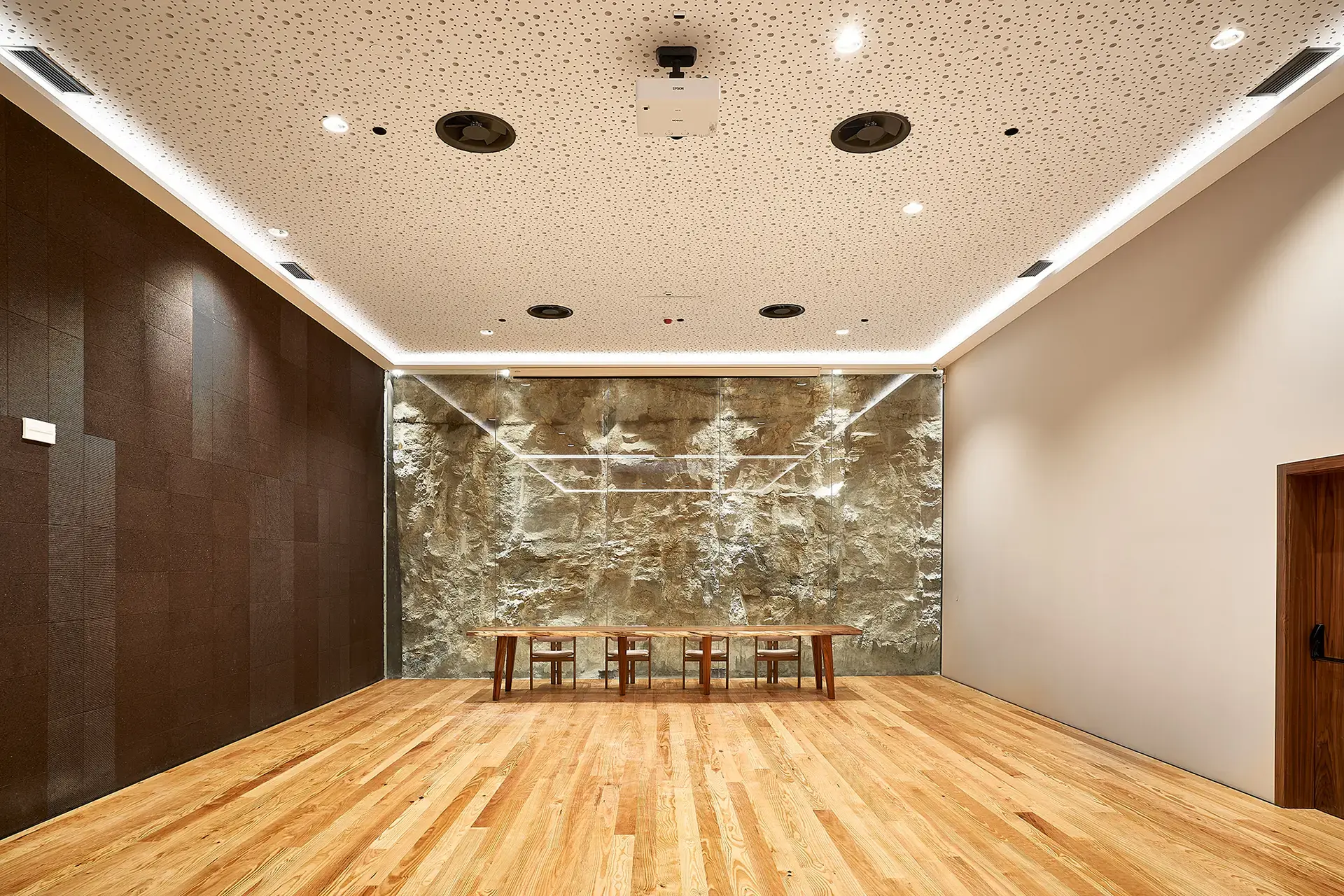 The Log Porto Hotel by Piamonte Hotels — fotografia de interior 07, design de interiores · Vitta